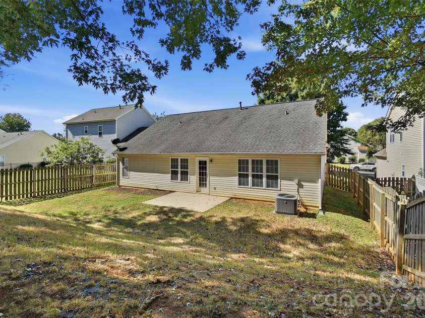 9326 Royal Highlands Court, Charlotte, NC 28277.  MLS# CAR4432579, YatesRealty ID 55603. 
