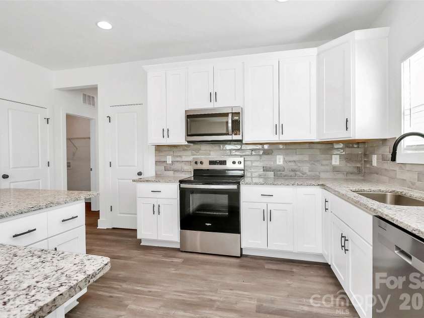 4060 Eagle Chase Drive, Charlotte, NC 28216.  MLS# CAR4432046, YatesRealty ID 55604. Photo Representation of Finished Floorplan