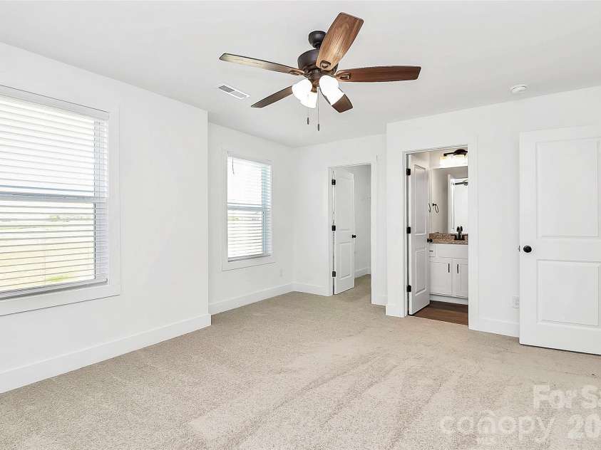 4060 Eagle Chase Drive, Charlotte, NC 28216.  MLS# CAR4432046, YatesRealty ID 55604. Photo Representation of Finished Floorplan