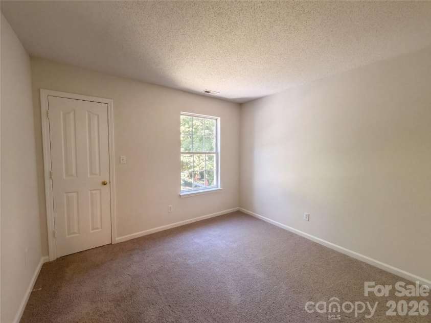 10705 Azure Valley Place, Charlotte, NC 28269.  MLS# CAR4432262, YatesRealty ID 55607. 