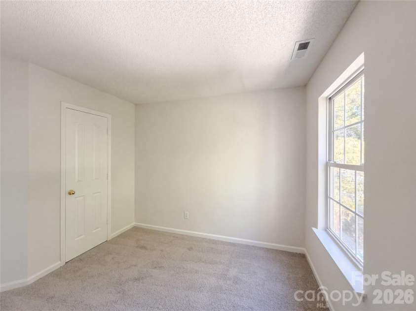 10705 Azure Valley Place, Charlotte, NC 28269.  MLS# CAR4432262, YatesRealty ID 55607. 