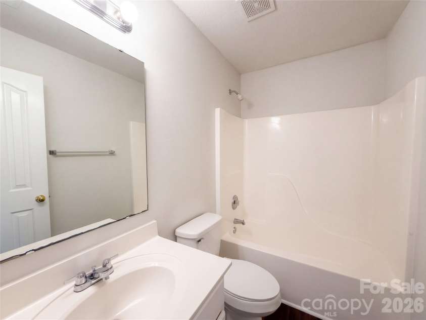 10705 Azure Valley Place, Charlotte, NC 28269.  MLS# CAR4432262, YatesRealty ID 55607. 