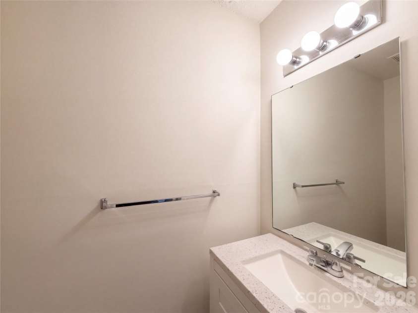10705 Azure Valley Place, Charlotte, NC 28269.  MLS# CAR4432262, YatesRealty ID 55607. 