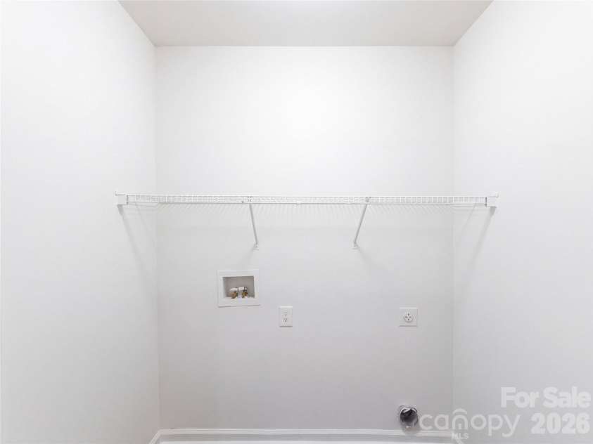 10705 Azure Valley Place, Charlotte, NC 28269.  MLS# CAR4432262, YatesRealty ID 55607. 