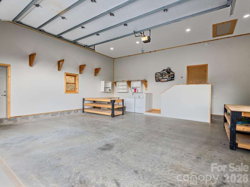 511 Emerald Mine Road, Spruce Pine, NC 28777.  MLS# CAR4358077, YatesRealty ID 5561. 