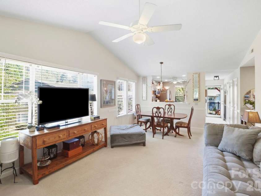 1406 Deermouse Way, Hendersonville, NC 28792.  MLS# CAR4430205, YatesRealty ID 55611. 