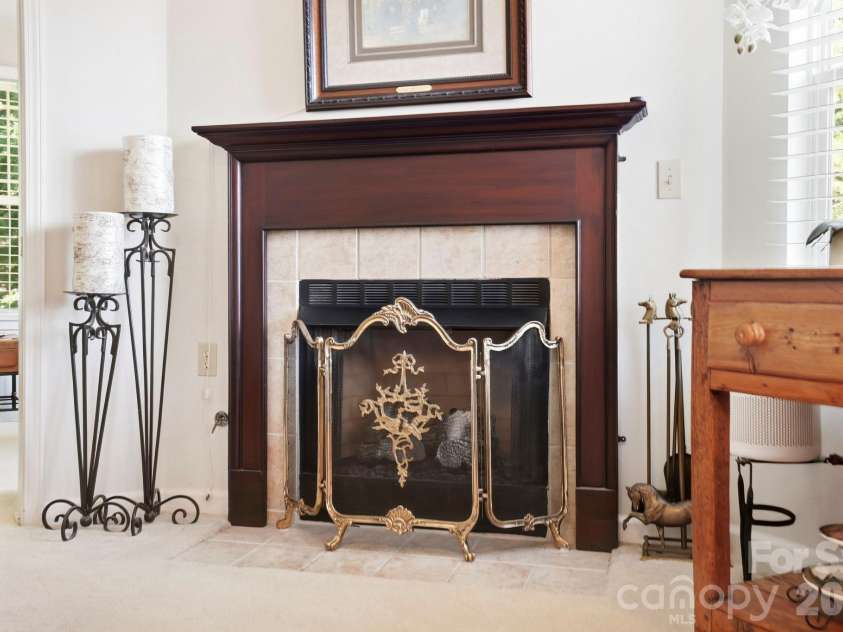 1406 Deermouse Way, Hendersonville, NC 28792.  MLS# CAR4430205, YatesRealty ID 55611. 