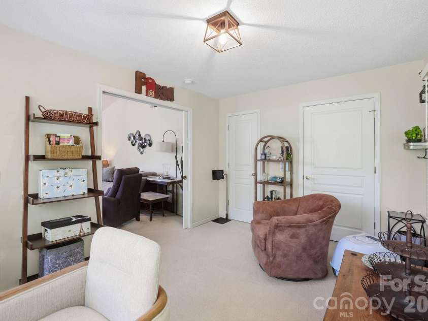 1406 Deermouse Way, Hendersonville, NC 28792.  MLS# CAR4430205, YatesRealty ID 55611. 