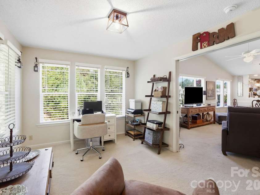 1406 Deermouse Way, Hendersonville, NC 28792.  MLS# CAR4430205, YatesRealty ID 55611. 