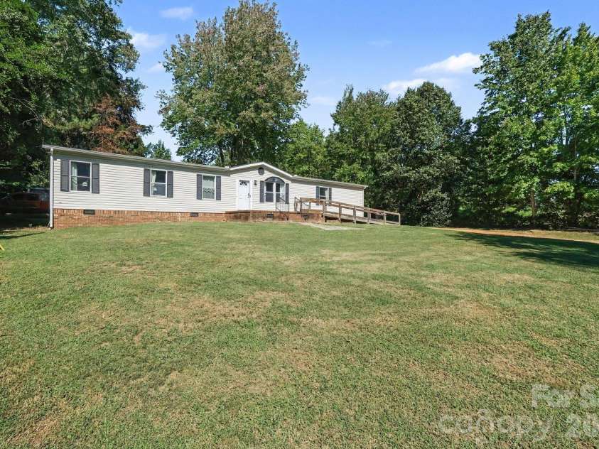 4833 Maralane Trail, Denver, NC 28037.  MLS# CAR4432544, YatesRealty ID 55612. 