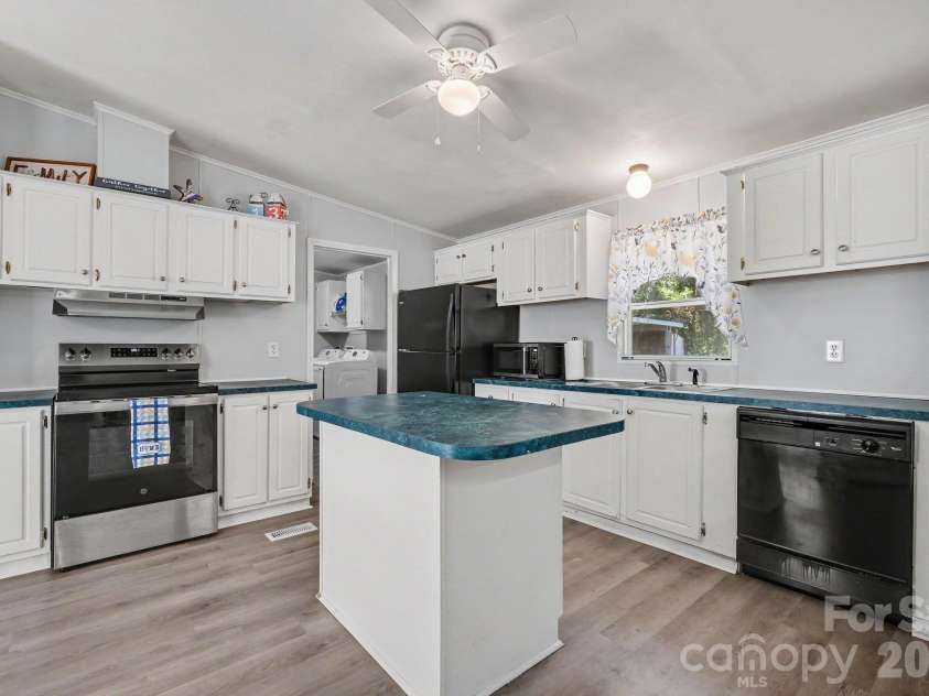 4833 Maralane Trail, Denver, NC 28037.  MLS# CAR4432544, YatesRealty ID 55612. 