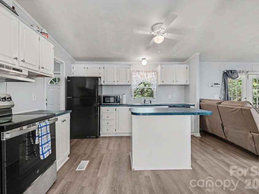 4833 Maralane Trail, Denver, NC 28037.  MLS# CAR4432544, YatesRealty ID 55612. 