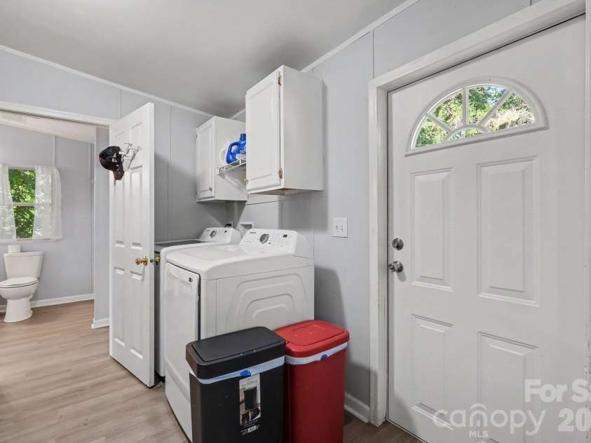 4833 Maralane Trail, Denver, NC 28037.  MLS# CAR4432544, YatesRealty ID 55612. 
