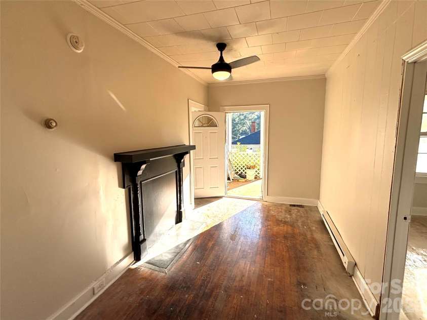 401 Hill Street, Gastonia, NC 28052.  MLS# CAR4432910, YatesRealty ID 55613. 