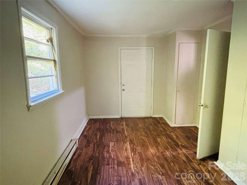 401 Hill Street, Gastonia, NC 28052.  MLS# CAR4432910, YatesRealty ID 55613. 