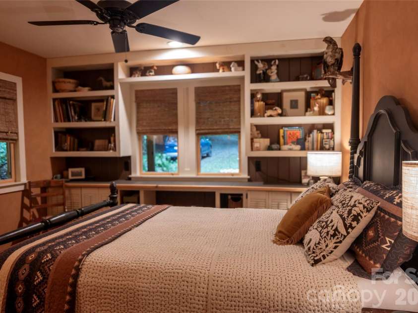 2218 Mountain Page Road, Saluda, NC 28773.  MLS# CAR4431593, YatesRealty ID 55614. 