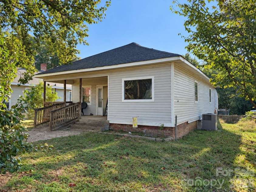 1727 Spencer Mountain Road, Gastonia, NC 28054.  MLS# CAR4432632, YatesRealty ID 55616. 