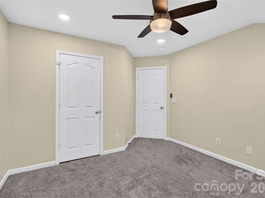 11019 Woods Corner Court, Charlotte, NC 28277.  MLS# CAR4433037, YatesRealty ID 55617. 