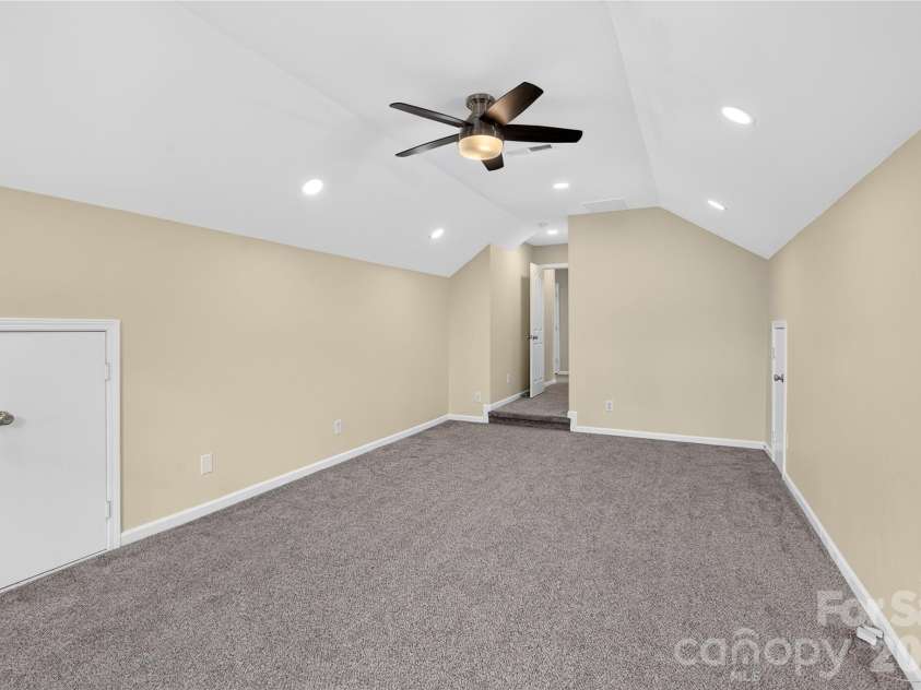 11019 Woods Corner Court, Charlotte, NC 28277.  MLS# CAR4433037, YatesRealty ID 55617. 