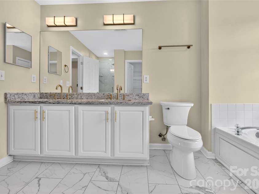 11019 Woods Corner Court, Charlotte, NC 28277.  MLS# CAR4433037, YatesRealty ID 55617. 