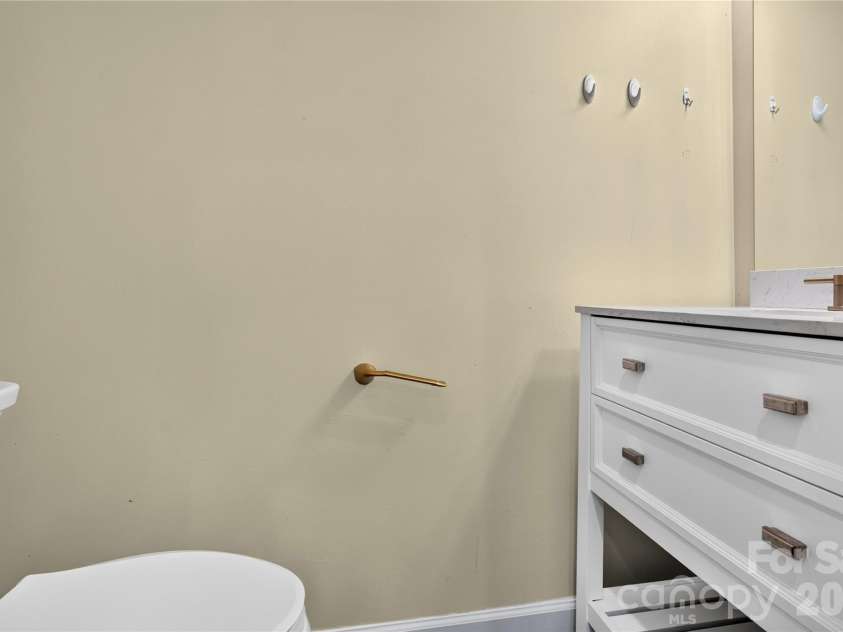 11019 Woods Corner Court, Charlotte, NC 28277.  MLS# CAR4433037, YatesRealty ID 55617. 
