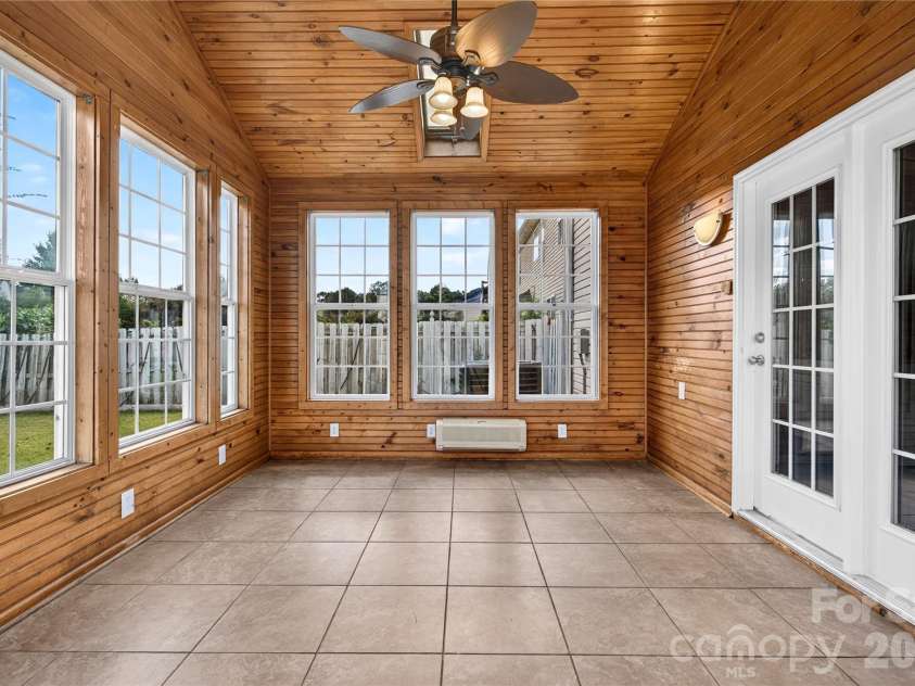 11019 Woods Corner Court, Charlotte, NC 28277.  MLS# CAR4433037, YatesRealty ID 55617. 