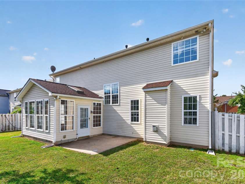 11019 Woods Corner Court, Charlotte, NC 28277.  MLS# CAR4433037, YatesRealty ID 55617. 