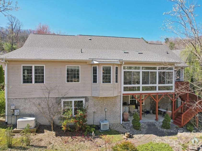 41 Golden Pond Way, Hendersonville, NC 28791.  MLS# CAR4237615, YatesRealty ID 5562. Peace and privacy abound in this serene location