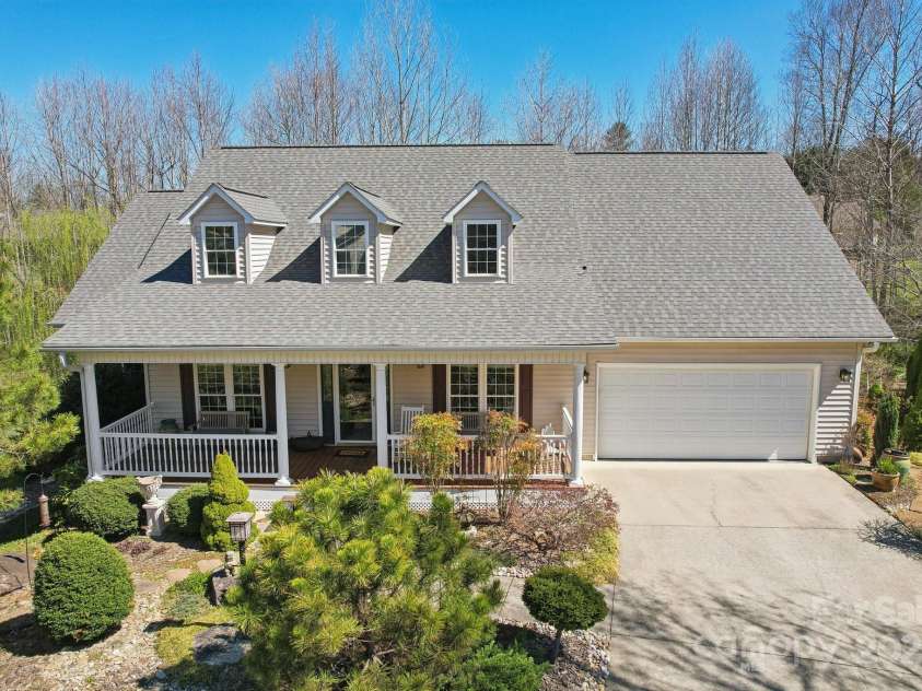 41 Golden Pond Way, Hendersonville, NC 28791.  MLS# CAR4237615, YatesRealty ID 5562. Your dream home awaits in this serene and sought-after location