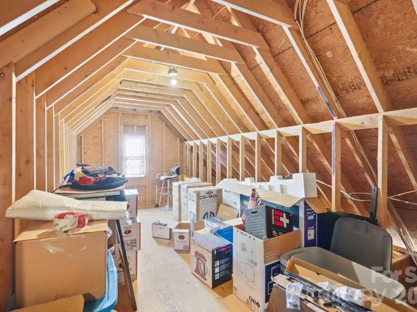 10110 Loch Lomond Drive, Charlotte, NC 28278.  MLS# CAR4428939, YatesRealty ID 55620. 