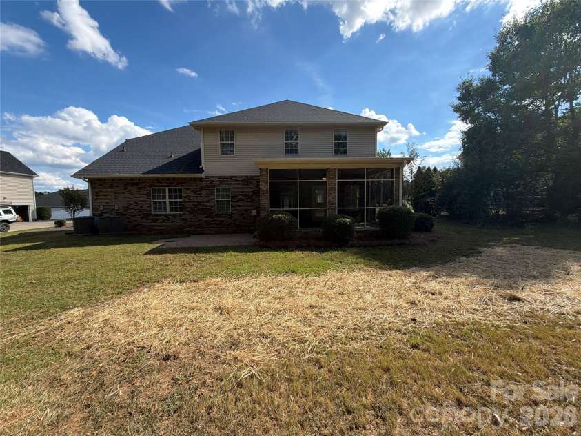 2633 Park Ridge Boulevard, Rock Hill, SC 29732.  MLS# CAR4433046, YatesRealty ID 55621. 