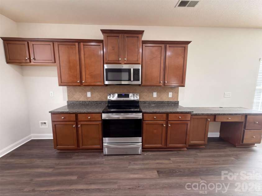 2633 Park Ridge Boulevard, Rock Hill, SC 29732.  MLS# CAR4433046, YatesRealty ID 55621. 