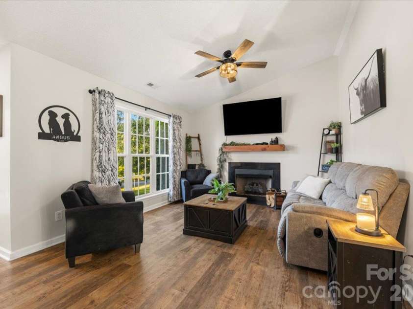 106 River Glen Drive, Morganton, NC 28655.  MLS# CAR4432425, YatesRealty ID 55622. 