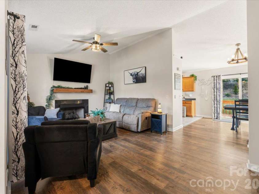 106 River Glen Drive, Morganton, NC 28655.  MLS# CAR4432425, YatesRealty ID 55622. 