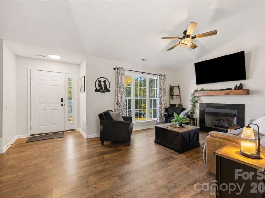 106 River Glen Drive, Morganton, NC 28655.  MLS# CAR4432425, YatesRealty ID 55622. Entry