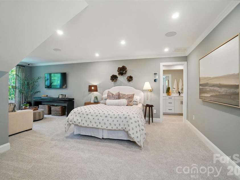 120029 Lavinia Lane, Charlotte, NC 28277.  MLS# CAR4433050, YatesRealty ID 55624. 3rd Floor - 2nd Primary