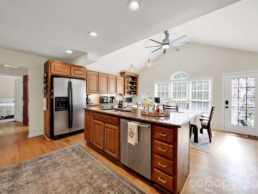 1219 Honeybee Trail, Fort Mill, SC 29715.  MLS# CAR4432004, YatesRealty ID 55625. 