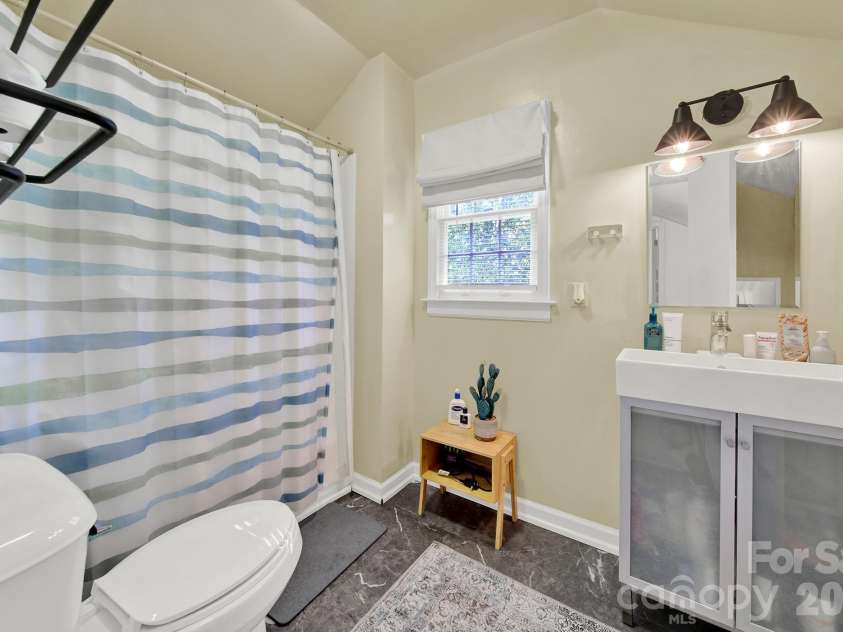 1219 Honeybee Trail, Fort Mill, SC 29715.  MLS# CAR4432004, YatesRealty ID 55625. 