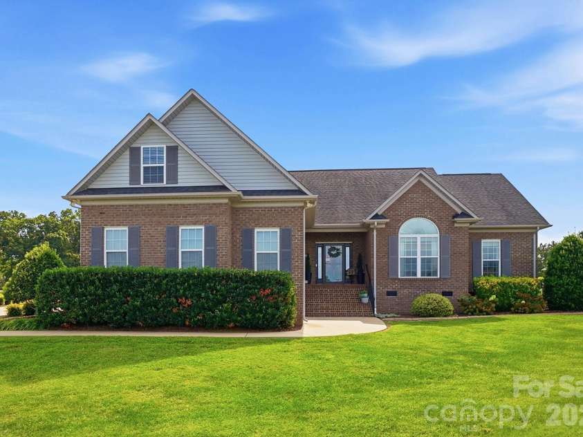 4004 Camden Oaks Lane, Monroe, NC 28110.  MLS# CAR4428200, YatesRealty ID 55628. Welcome Home