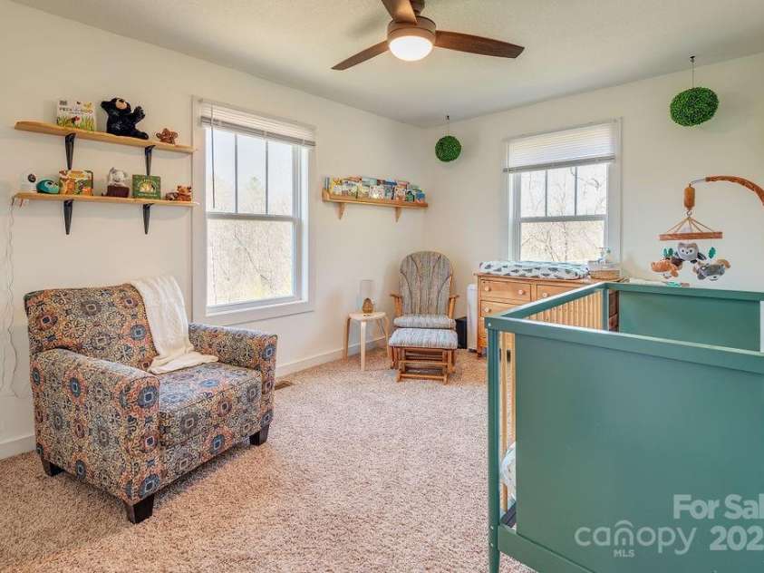 29 Herringbone Drive, Asheville, NC 28806.  MLS# CAR4238348, YatesRealty ID 5563. 