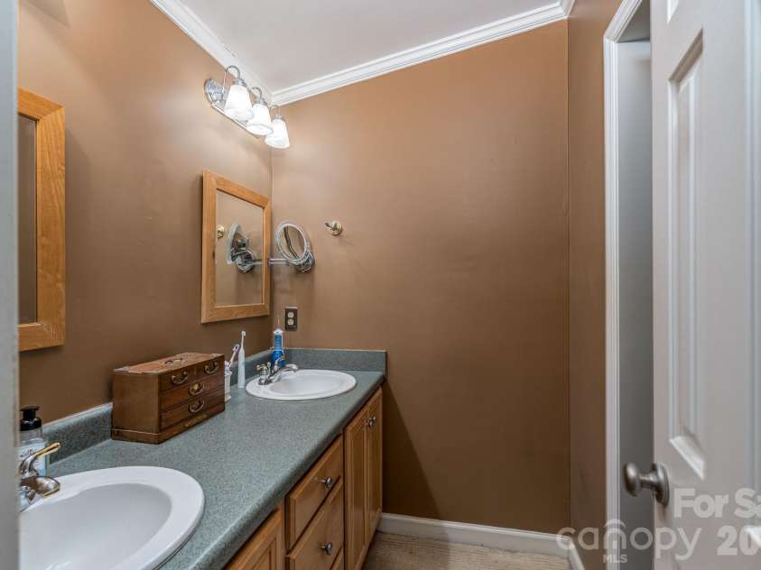 838 Bridgewood Drive, Rock Hill, SC 29732.  MLS# CAR4358765, YatesRealty ID 5563. 