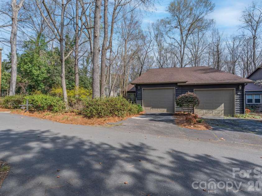 838 Bridgewood Drive, Rock Hill, SC 29732.  MLS# CAR4358765, YatesRealty ID 5563. 