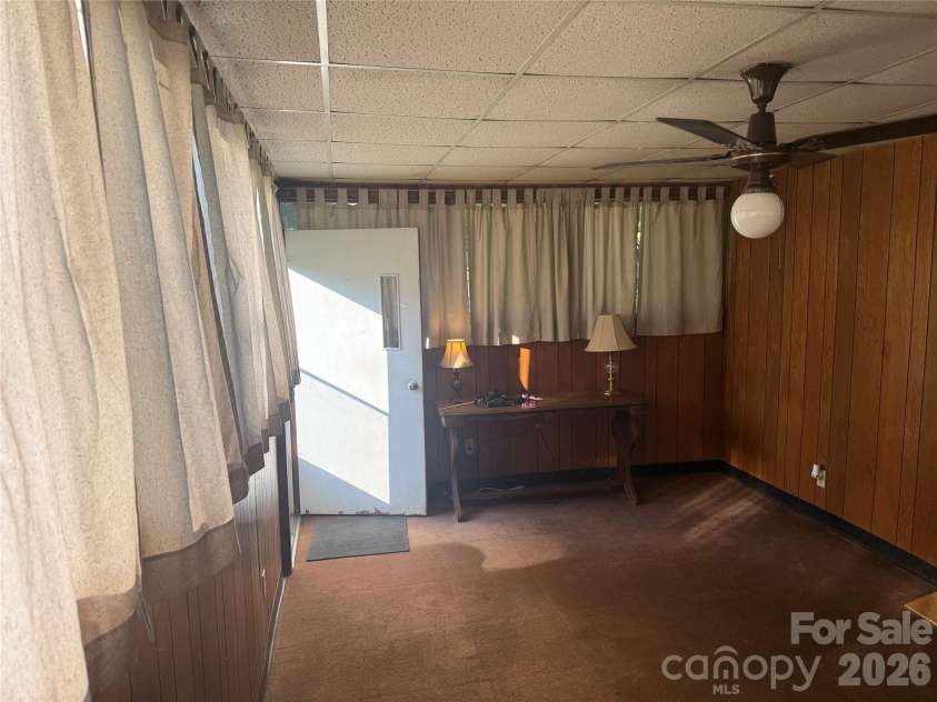 8915 Idlewild Road, Charlotte, NC 28227.  MLS# CAR4430332, YatesRealty ID 55630. 