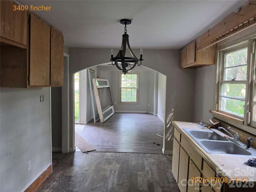 3409 Fincher Road, Matthews, NC 28104.  MLS# CAR4432905, YatesRealty ID 55633. 