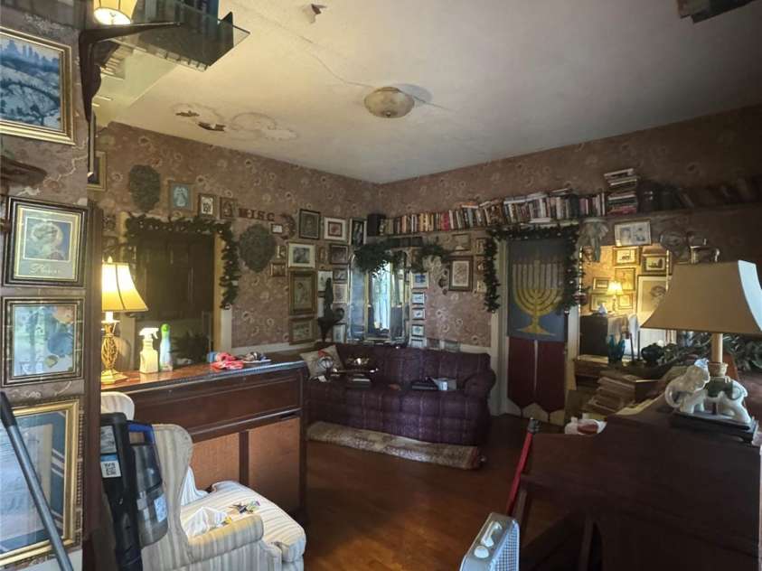 408 Davidson Avenue, Gastonia, NC 28054.  MLS# CAR4428025, YatesRealty ID 55634. 