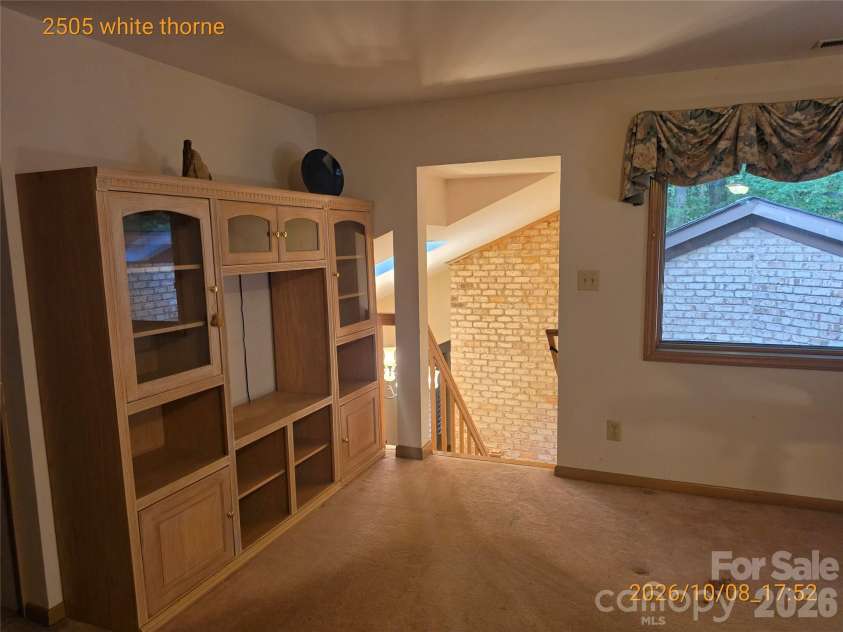2505 White Thorne Lane, Waxhaw, NC 28173.  MLS# CAR4430251, YatesRealty ID 55635. 