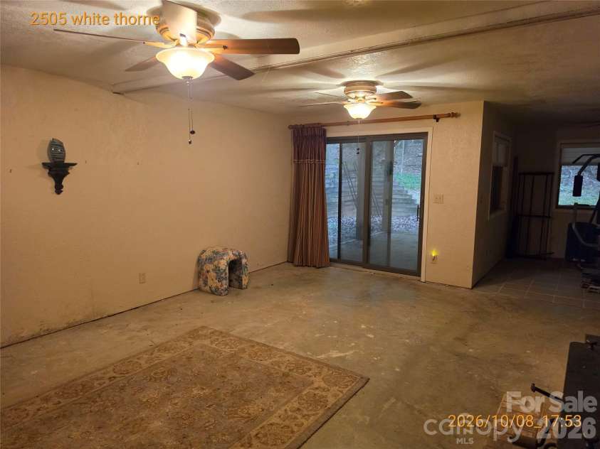 2505 White Thorne Lane, Waxhaw, NC 28173.  MLS# CAR4430251, YatesRealty ID 55635. 