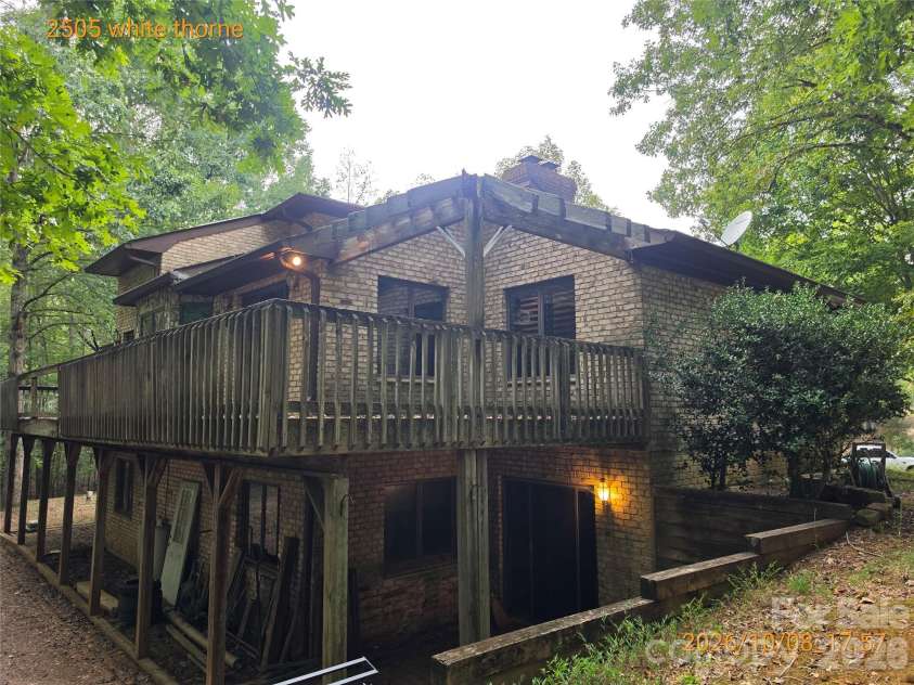2505 White Thorne Lane, Waxhaw, NC 28173.  MLS# CAR4430251, YatesRealty ID 55635. 