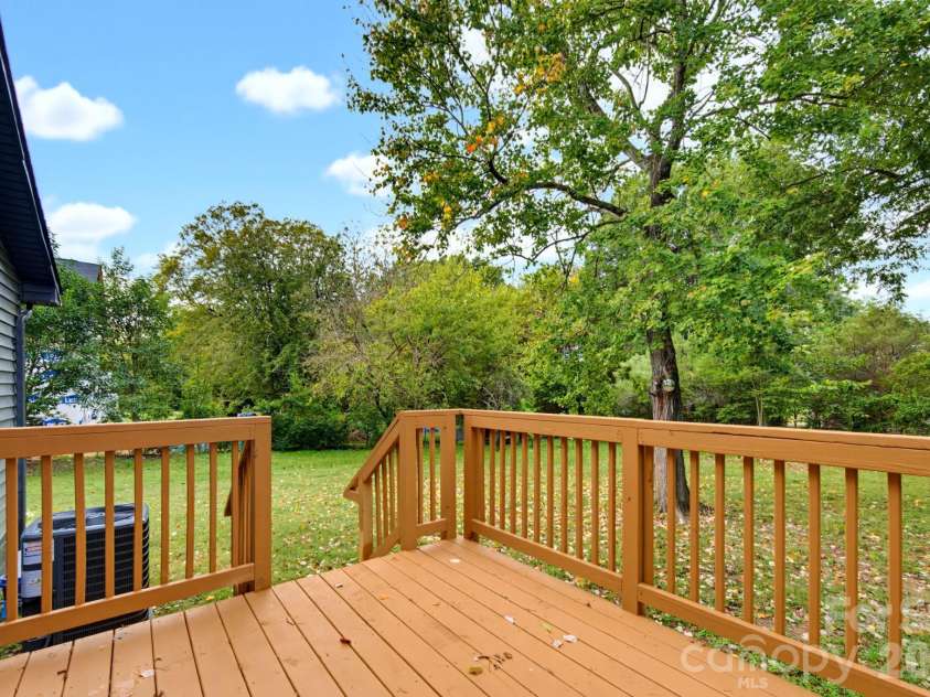 1014 8th Street, Statesville, NC 28677.  MLS# CAR4428447, YatesRealty ID 55636. 