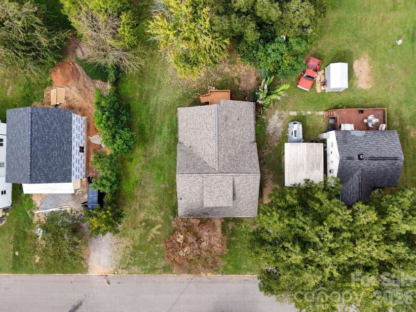 1014 8th Street, Statesville, NC 28677.  MLS# CAR4428447, YatesRealty ID 55636. 